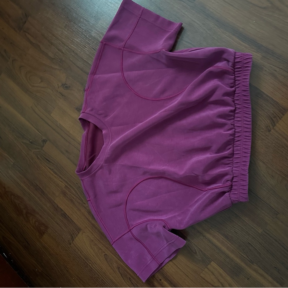 Lululemon workout top